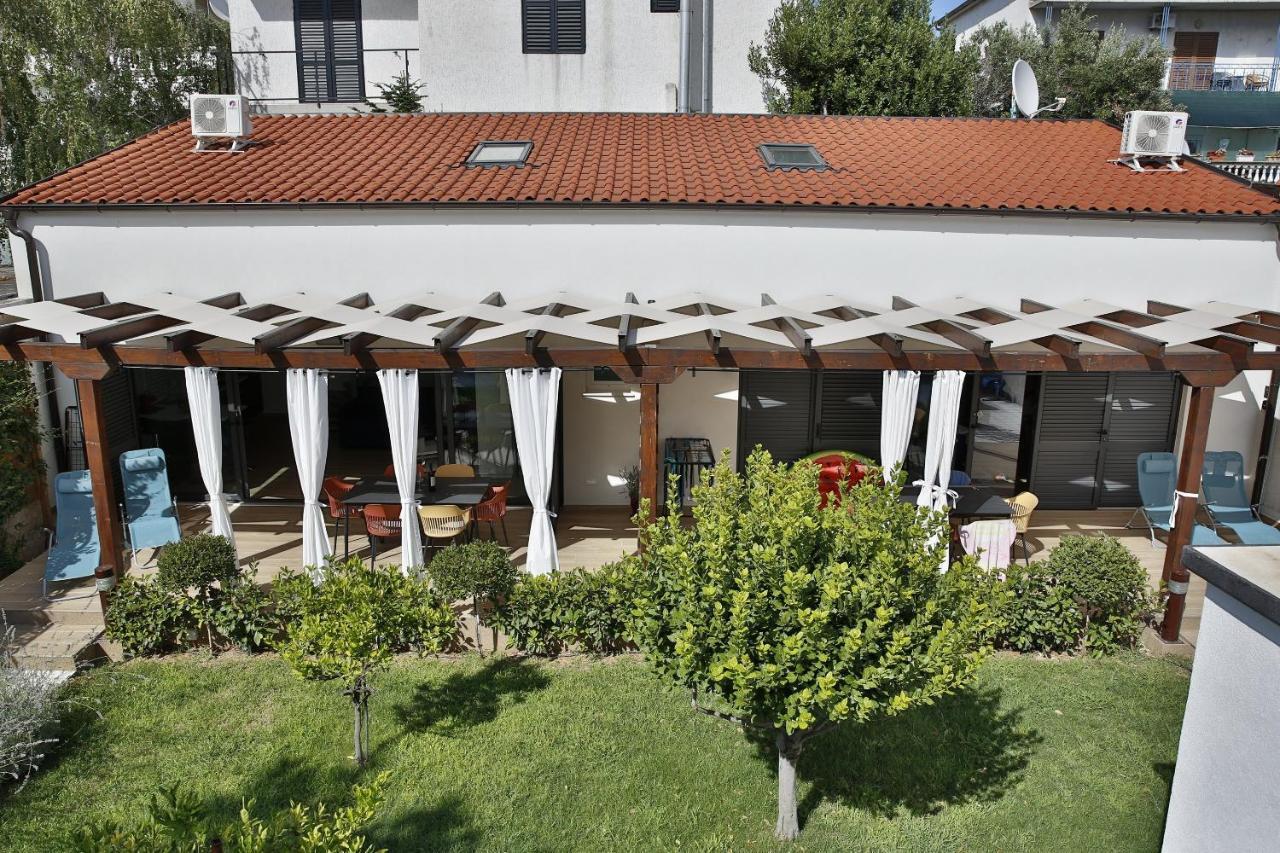 Villa Klara Vodice Exterior photo